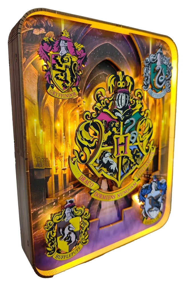 Harry Potter Tiny Adventures Wandrahmen Hogwarts Wappen - Preorder - ETA: 25.08.2026