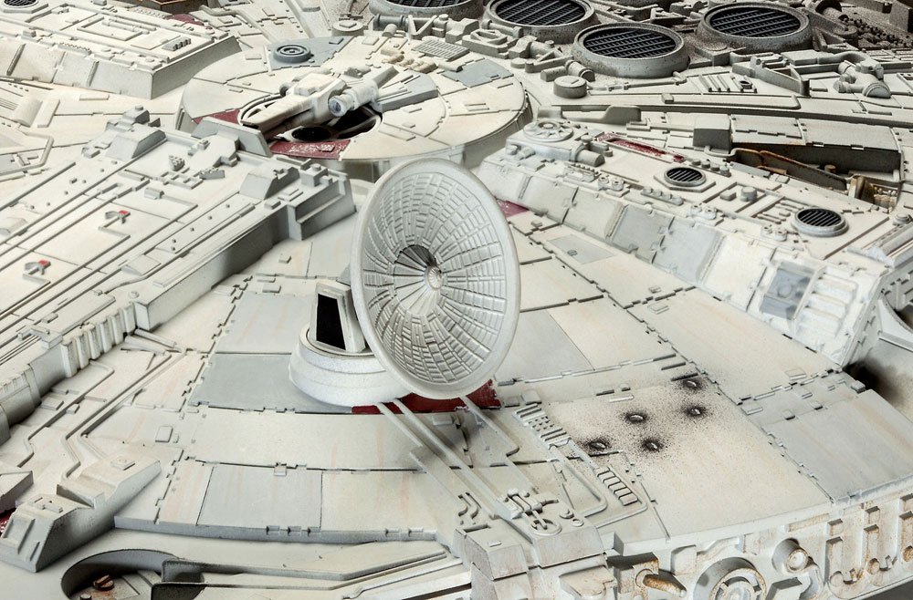 Star Wars Modellbausatz 1/72 Millennium Falcon 38 cm - Versand: 7 Tage nach Bestellung