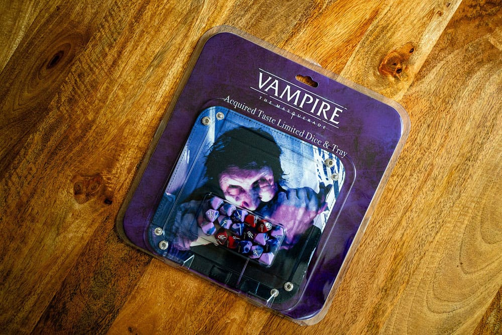 Vampire: The Masquerade 5th Edition RPG Acquired Taste limitierte Würfel mit Würfeltablett - Preorder - ETA: 13.04.2026