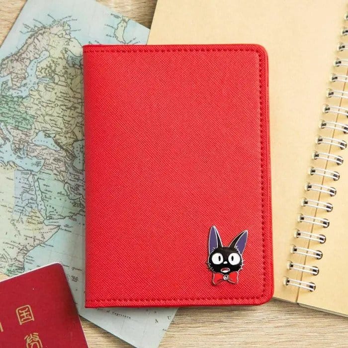 Kiki's kleiner Lieferservice Reisepass-Halter Jiji - Preorder - ETA: 25.11.2026