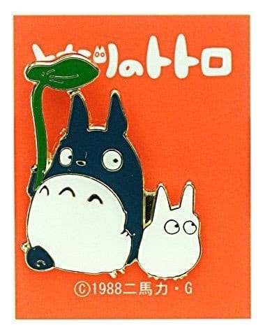 Mein Nachbar Totoro Anstecker Small and Middle Totoro with leaf - Preorder - ETA: 25.11.2026