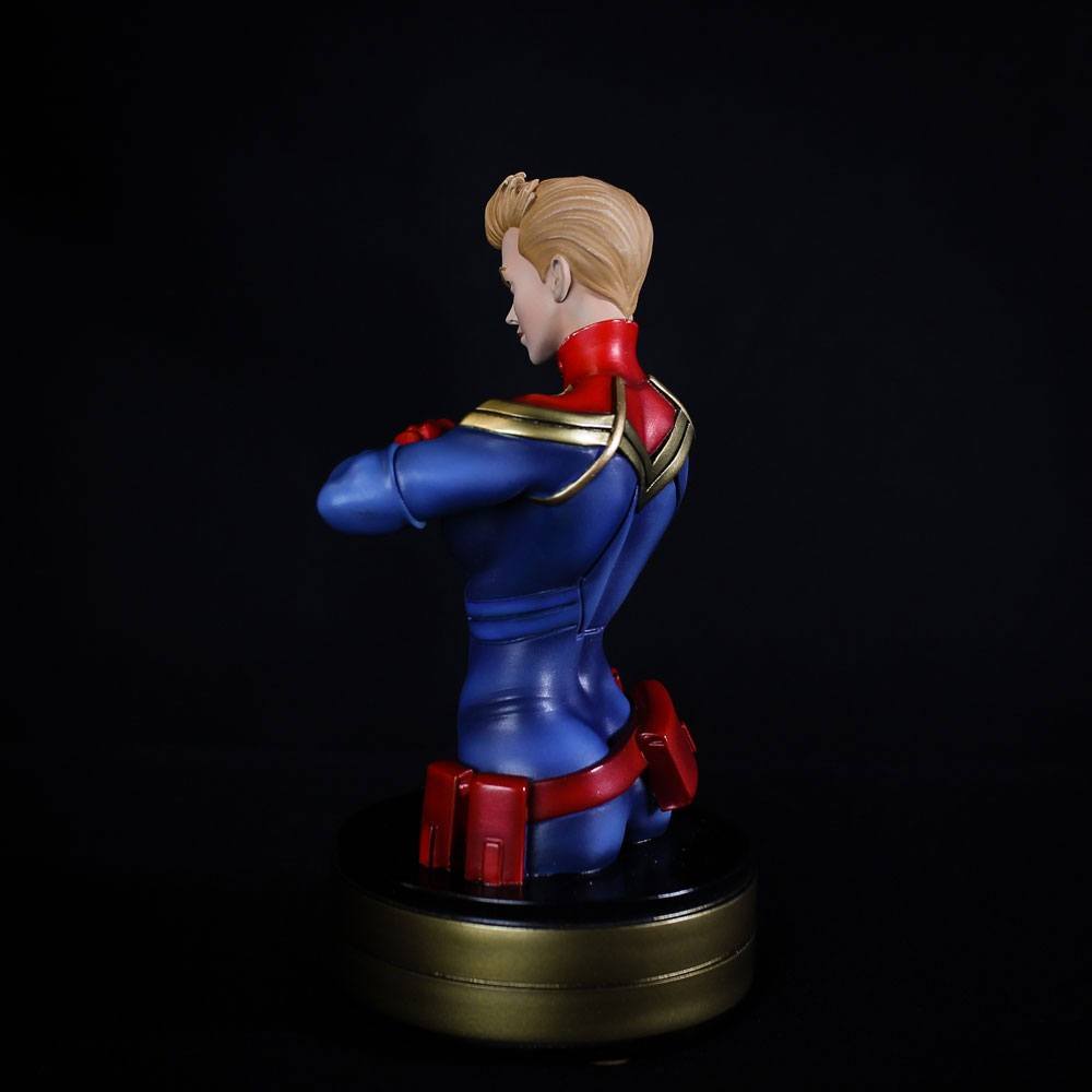 Captain Marvel Büste Captain Marvel 20 cm - Versand: 7 Tage nach Bestellung