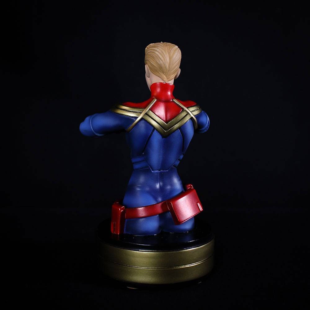Captain Marvel Büste Captain Marvel 20 cm - Versand: 7 Tage nach Bestellung