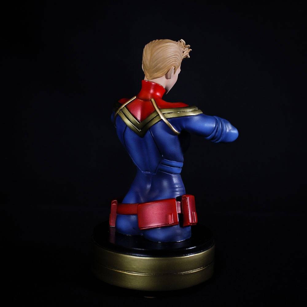 Captain Marvel Büste Captain Marvel 20 cm - Versand: 7 Tage nach Bestellung