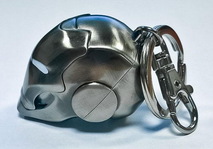 Marvel Comics Metall-Schlüsselanhänger Iron Man Helm Mark II - Versand: 5-7 Tage nach Bestellung