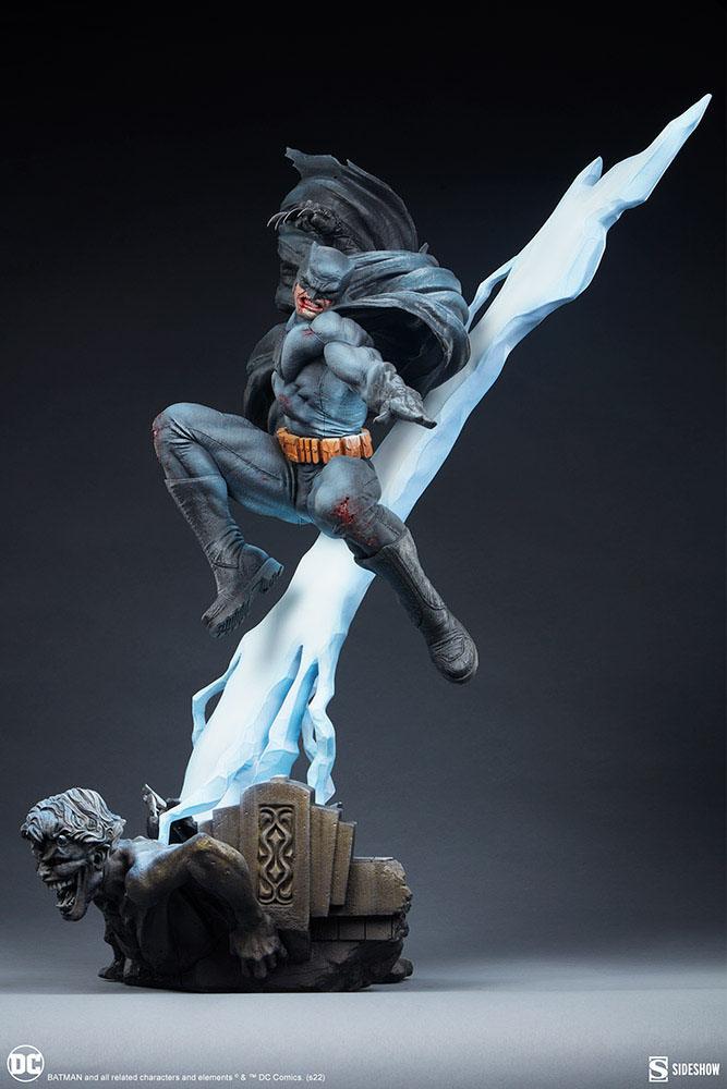 DC Comics Premium Format Statue Batman: The Dark Knight Returns 80 cm - Preorder - ETA: 25.04.2028