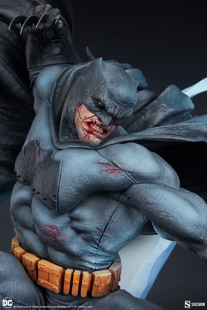 DC Comics Premium Format Statue Batman: The Dark Knight Returns 80 cm - Preorder - ETA: 25.04.2028