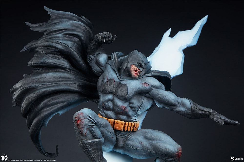 DC Comics Premium Format Statue Batman: The Dark Knight Returns 80 cm - Preorder - ETA: 25.04.2028