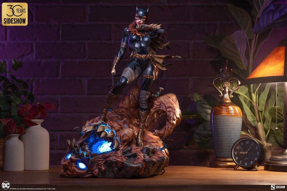 DC Comics Premium Format Statue Batgirl (Stephanie Brown Variant) 55 cm - Versand: 7 Tage nach Bestellung