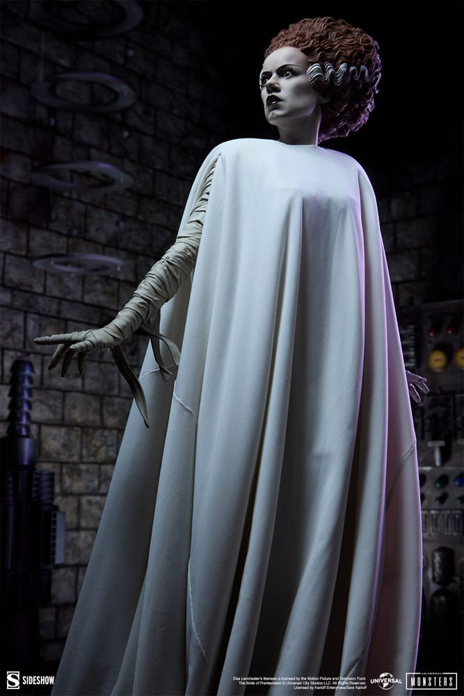 Frankensteins Braut Premium Format Mixed Media Statue The Bride of Frankenstein (Fabric Costume) 55 cm  - Preorder - ETA: 25.11.2026