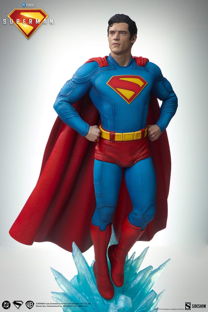 Superman (2025) Premium Format Statue Superman 61 cm - Preorder - ETA: 25.08.2026