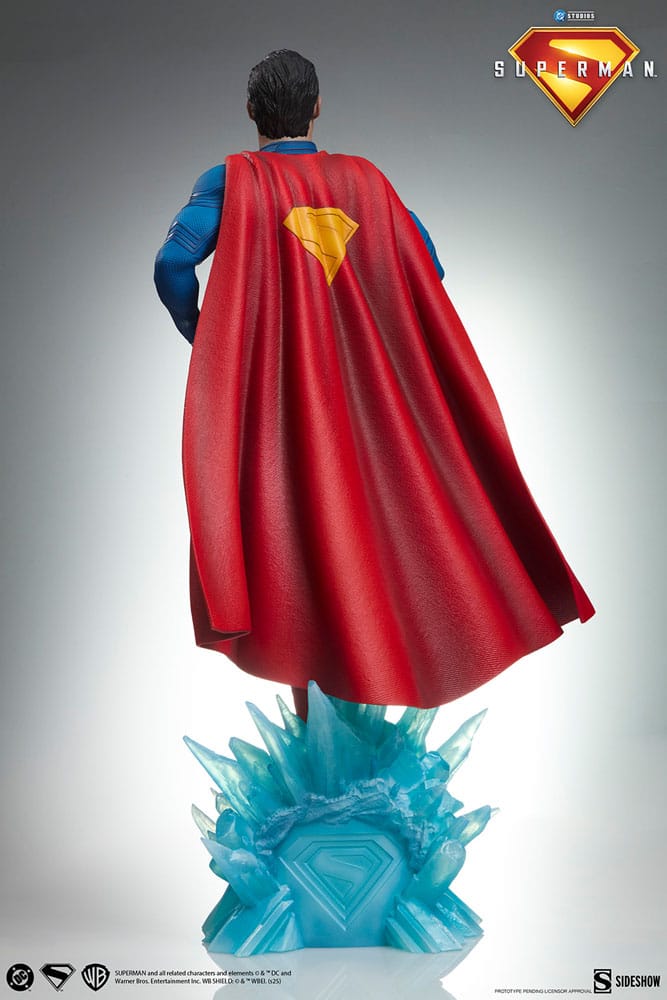 Superman (2025) Premium Format Statue Superman 61 cm - Preorder - ETA: 25.08.2026