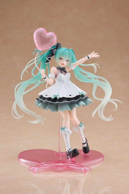 Hatsune Miku AMP+ PVC Statue Hatsune Miku Birthday 2025 Party Ver. 21 cm        - Preorder - ETA: 25.10.2025