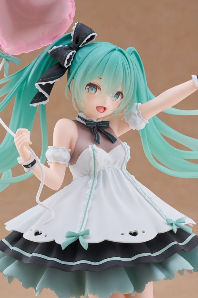 Hatsune Miku AMP+ PVC Statue Hatsune Miku Birthday 2025 Party Ver. 21 cm        - Preorder - ETA: 25.10.2025