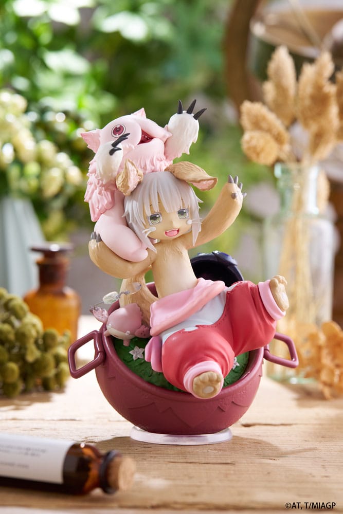 Made in Abyss: The Golden City of the Scorching Sun AMP+ PVC Statue Nanachi My Treasure Reissue 16 cm - Preorder - ETA: 25.12.2025