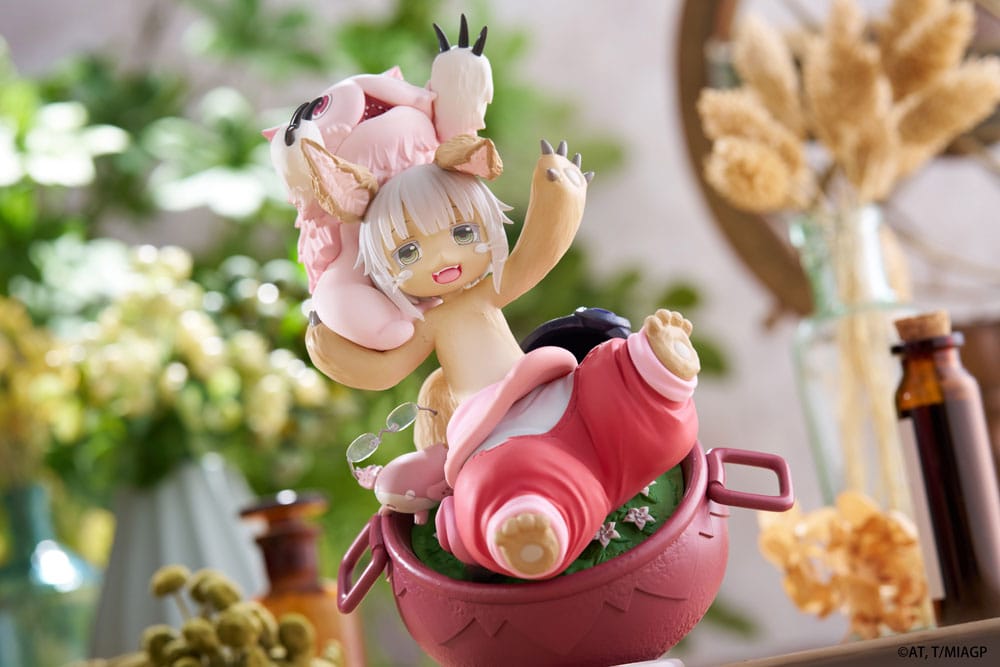 Made in Abyss: The Golden City of the Scorching Sun AMP+ PVC Statue Nanachi My Treasure Reissue 16 cm - Preorder - ETA: 25.12.2025