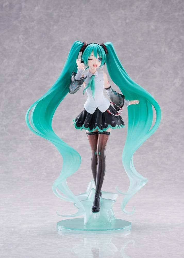 Hatsune Miku T-Most PVC Figur NT Ver. 29 cm - Preorder - ETA: 25.11.2026