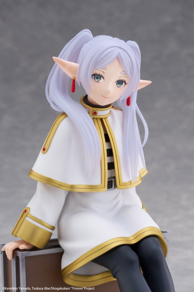 Frieren: Beyond Journey's End PVC Figur Desktop Cute Frieren (Trunk Case Ver.) Reissue 13 cm - Preorder - ETA: 23.10.2026