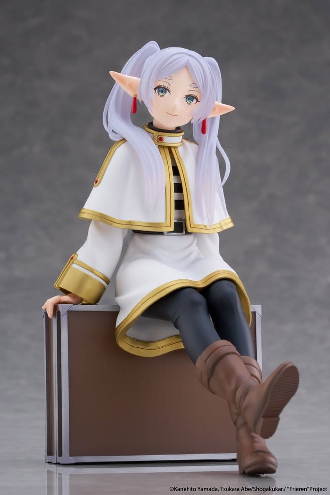 Frieren: Beyond Journey's End PVC Figur Desktop Cute Frieren (Trunk Case Ver.) Reissue 13 cm - Preorder - ETA: 23.10.2026