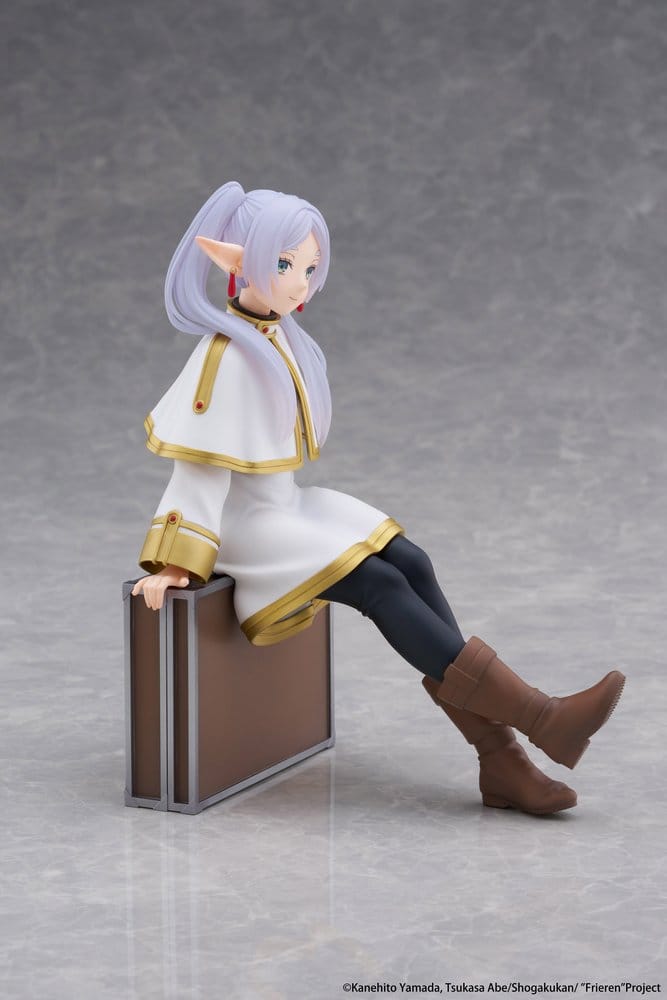 Frieren: Beyond Journey's End PVC Figur Desktop Cute Frieren (Trunk Case Ver.) Reissue 13 cm - Preorder - ETA: 23.10.2026
