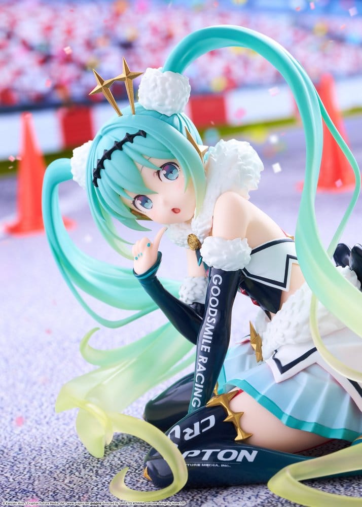 Hatsune Miku Taito Kuji PVC Figur Racing Miku 2018 Ver. Round 8 13 cm - Preorder - ETA: 25.02.2027