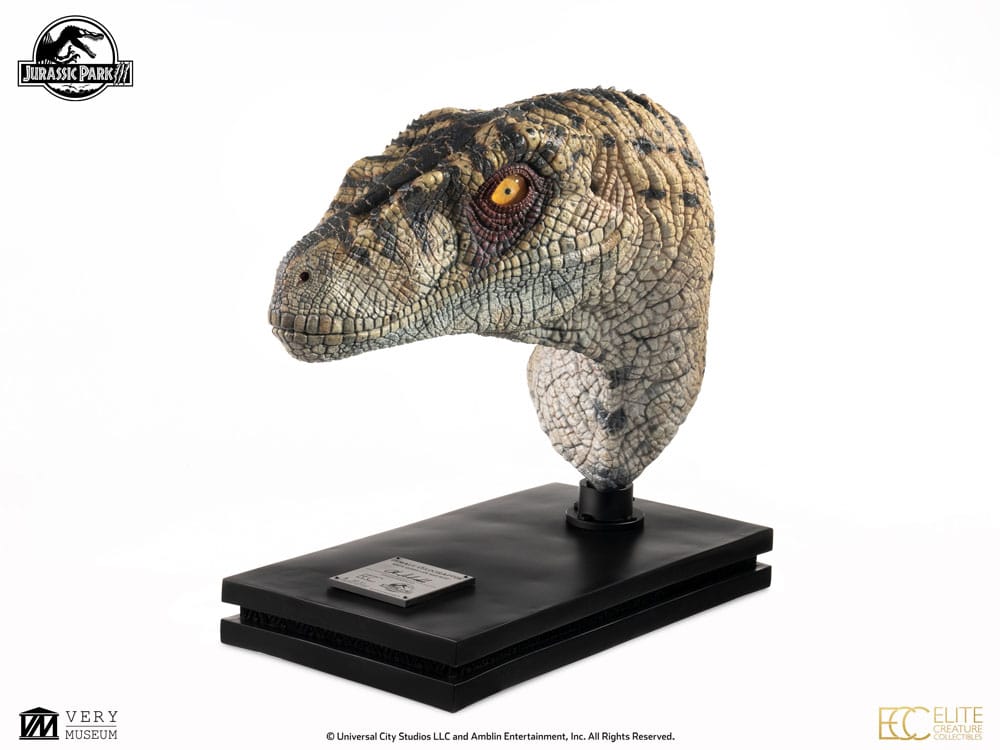 Jurassic Park III Büste Female Velociraptor White Queen 75 cm - Preorder - ETA: 25.02.2026
