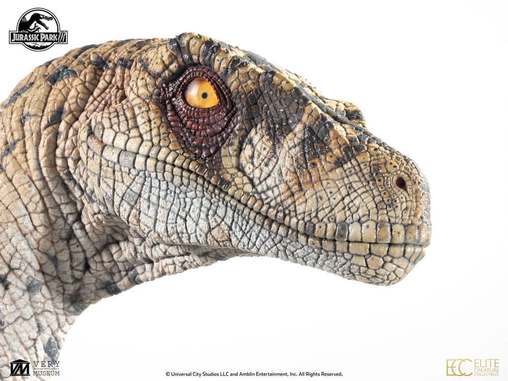 Jurassic Park III Büste Female Velociraptor White Queen 75 cm - Preorder - ETA: 25.02.2026