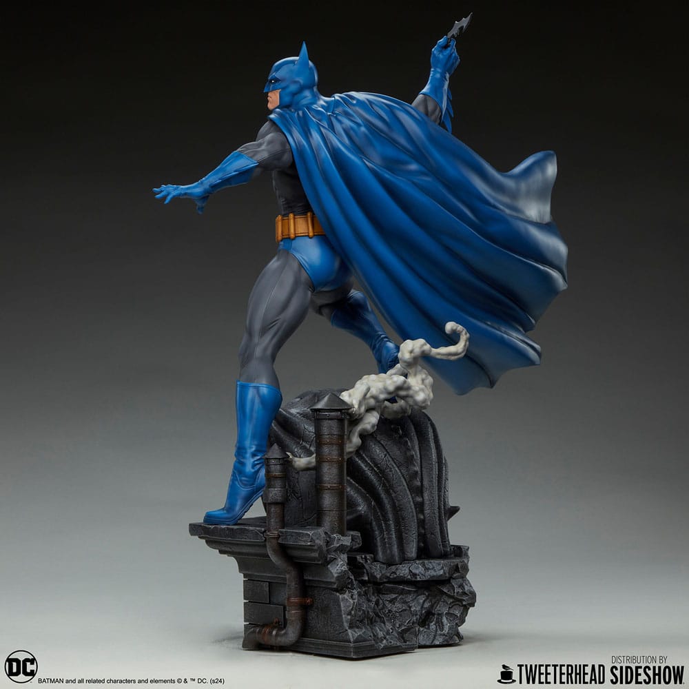 DC Comics Maquette 1/4 Batman (Retro Edition) 66 cm - Preorder - ETA: Ende 12.2025