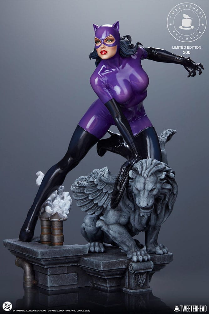 DC Comics Maquette 1/6 Catwoman (Purple Edition) 35 cm - Preorder - ETA: 05.01.2027