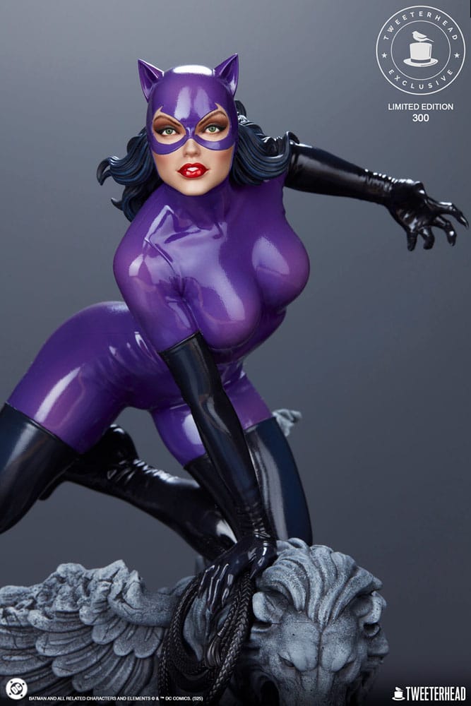 DC Comics Maquette 1/6 Catwoman (Purple Edition) 35 cm - Preorder - ETA: 05.01.2027