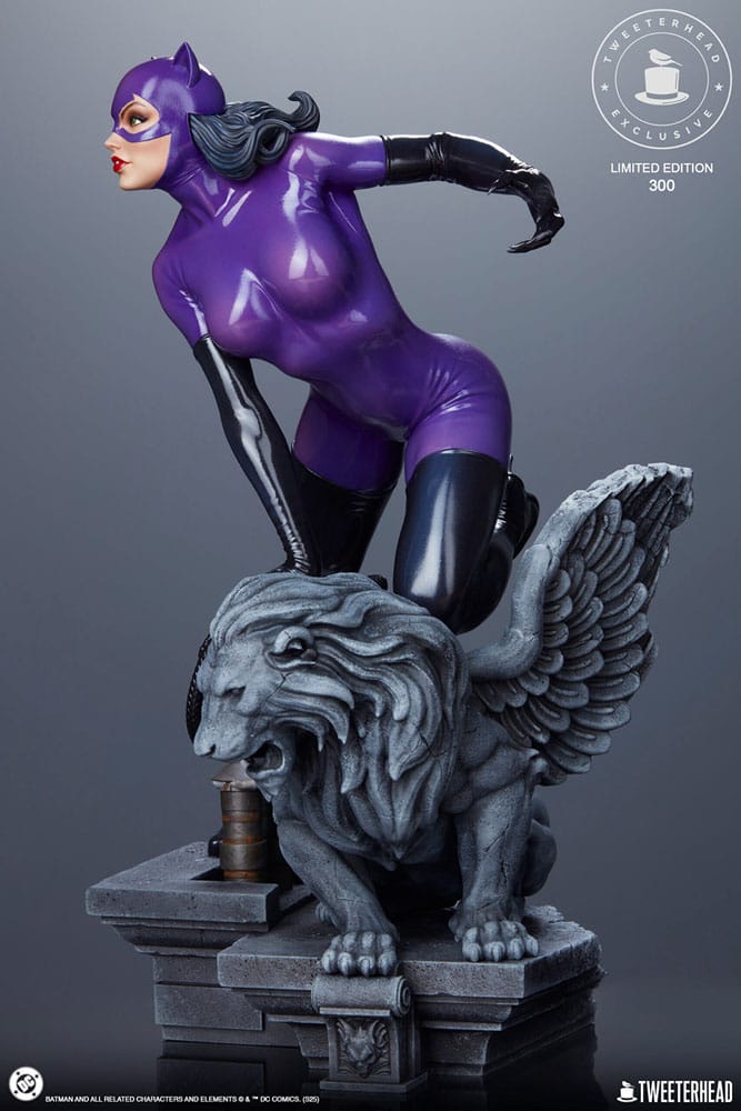 DC Comics Maquette 1/6 Catwoman (Purple Edition) 35 cm - Preorder - ETA: 05.01.2027