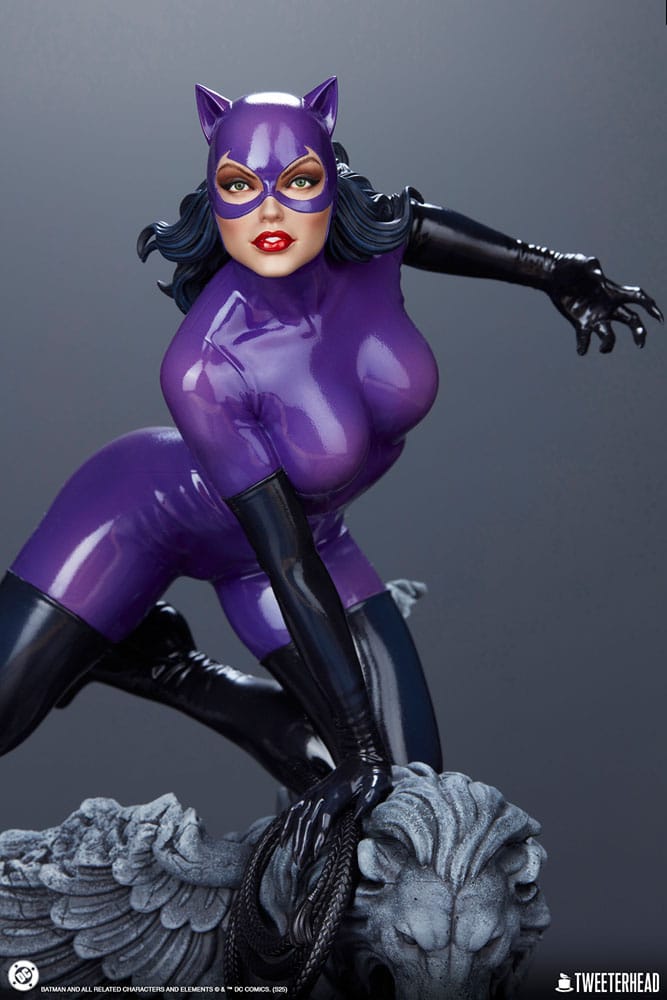 DC Comics Maquette 1/4 Catwoman (Purple Edition) 47 cm - Preorder - ETA: 05.01.2027