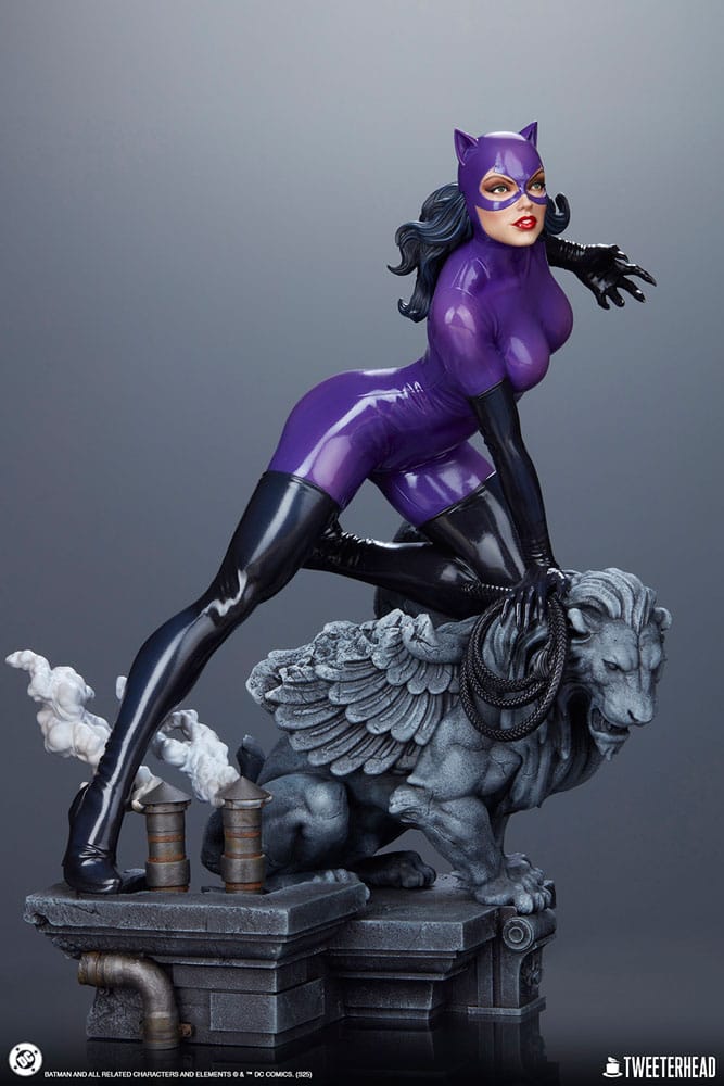 DC Comics Maquette 1/4 Catwoman (Purple Edition) 47 cm - Preorder - ETA: 05.01.2027