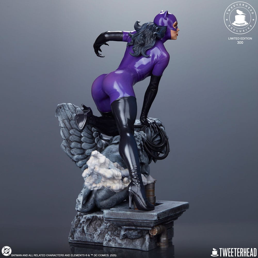 DC Comics Maquette 1/4 Catwoman (Purple Edition) 47 cm - Preorder - ETA: 05.01.2027