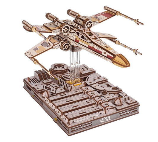 Star Wars Modellbausatz aus Holz Luke Skywalker's X-Wing Starfighter - Preorder - ETA: 19.12.2026