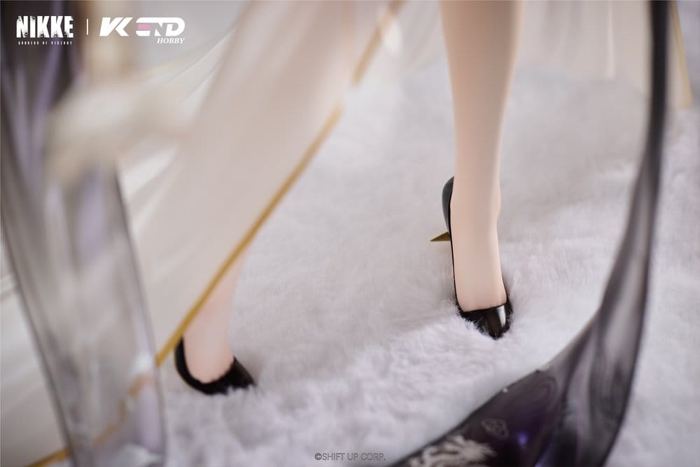 Goddess of Victory: Nikke PVC Figur 1/4 Crown: Glorious Flower 38 cm - Preorder - ETA: 23.07.2027