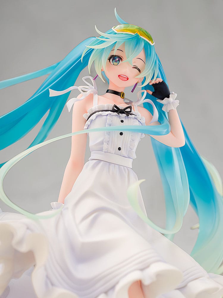 Hatsune Miku GT Project Original PVC Statue 1/7 Vacation Style Ver. 24 cm - Preorder - ETA: 25.12.2025